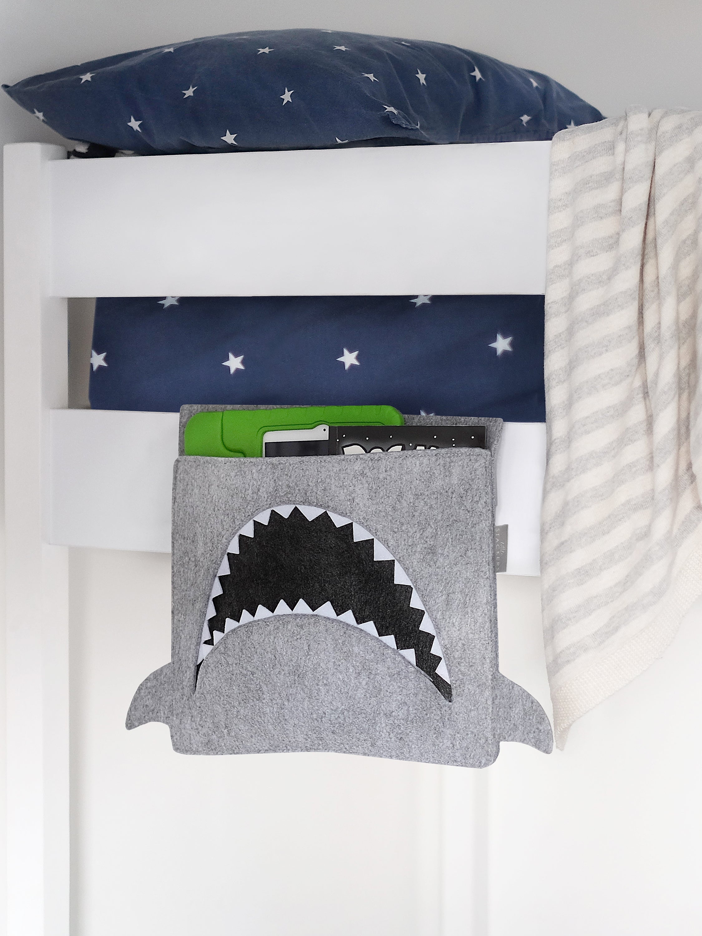 Little Stackers - Bedside Pocket Haai