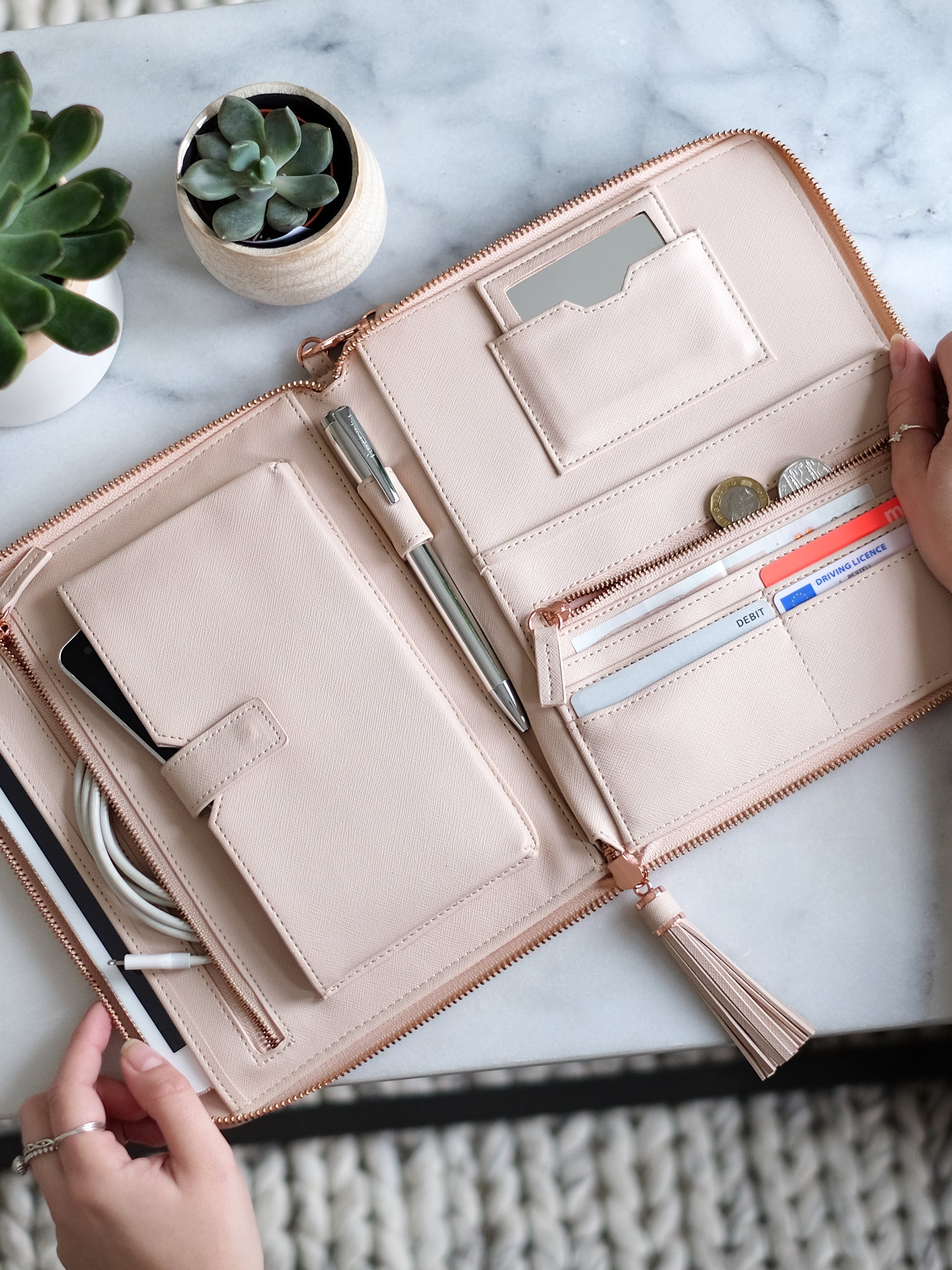 Stackers Tech Organizer Roze