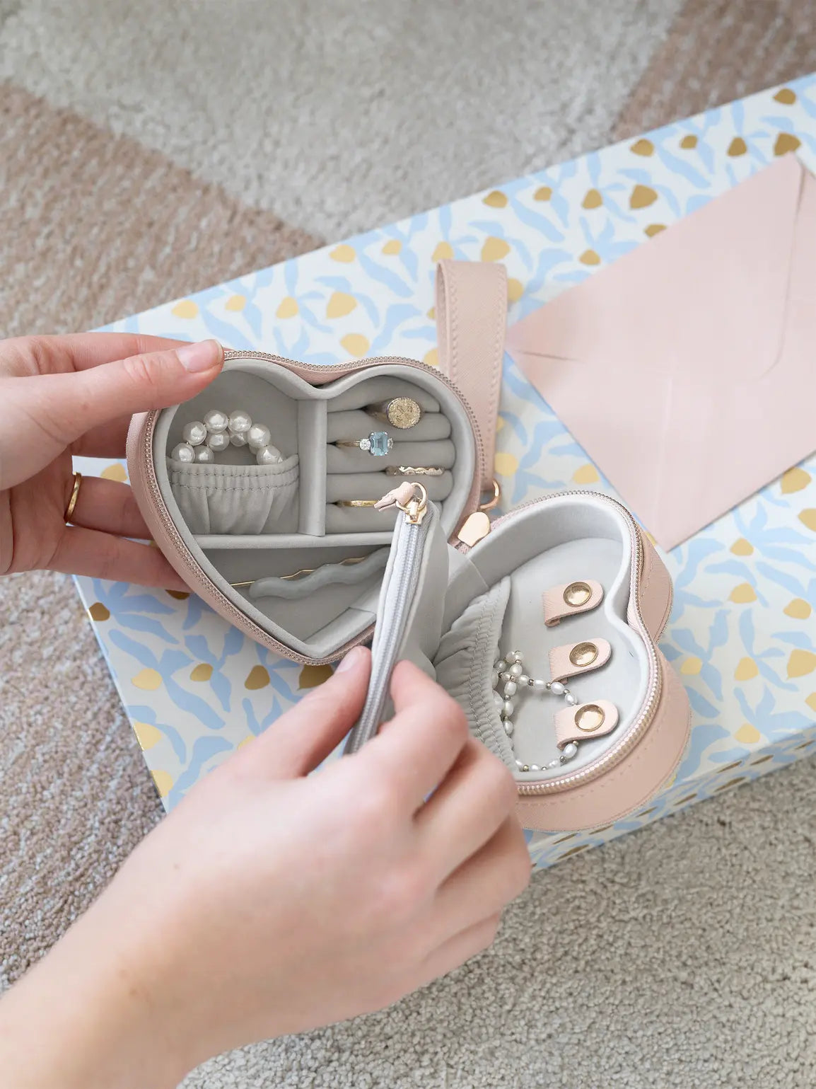 Stackers Mum Heart Travel Jewellery Box Roze