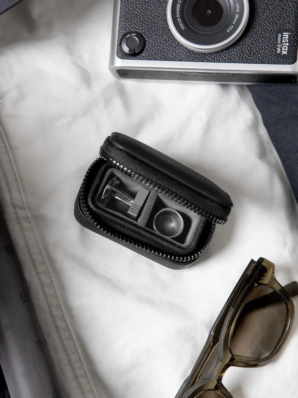 Stackers Travel Case with Zipper for Cufflinks Black