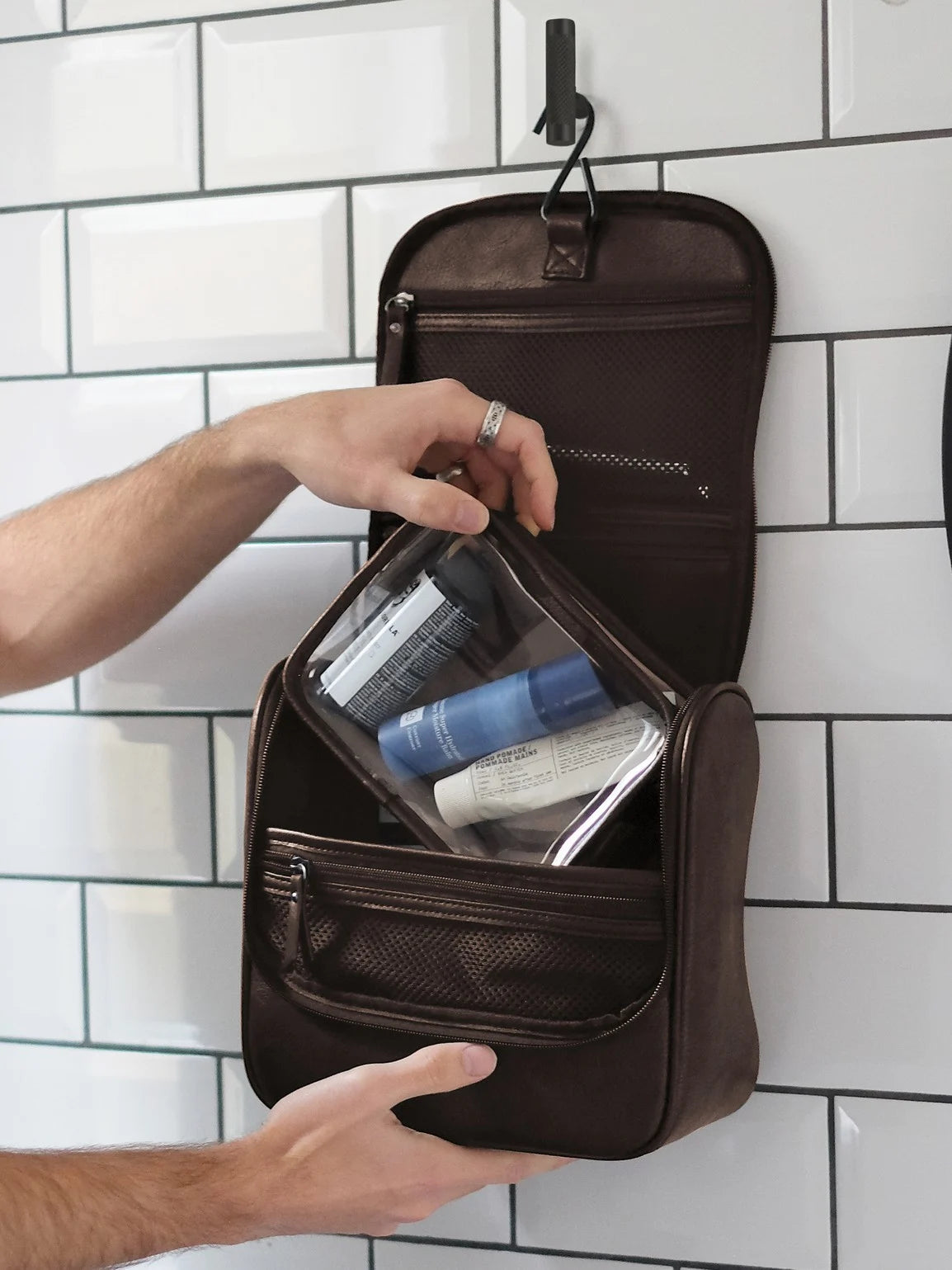 Stackers hangende Toilettas Bruin