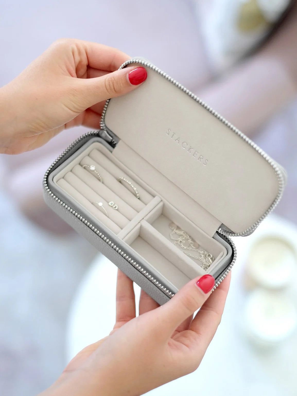 Stackers Medium Travel box Grijs