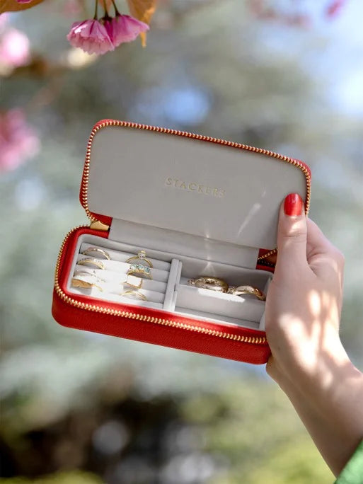 Stackers Medium Travel box Rood